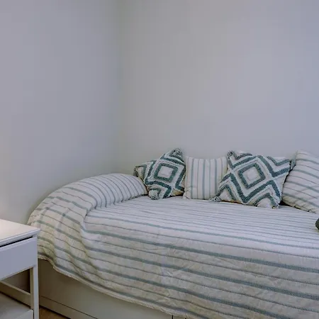 Lujo En Banana Primera Linea De Playa Marbella