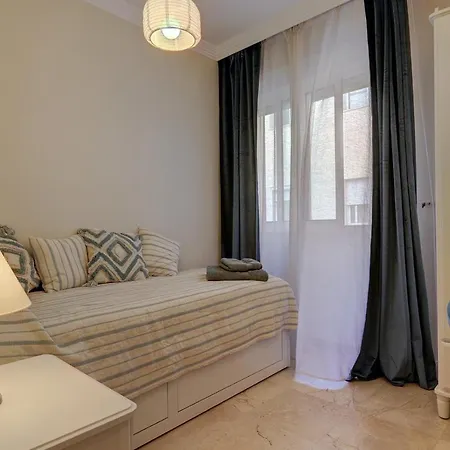 Lujo En Banana Primera Linea De Playa Apartment Marbella