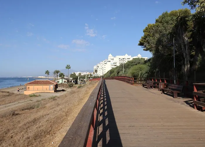 Lujo En Banana Primera Linea De Playa Apartment Marbella