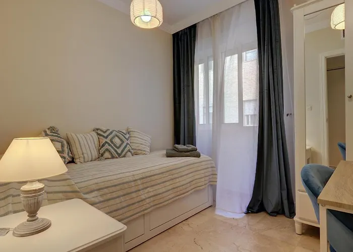 Lujo En Banana Primera Linea De Playa Apartment Marbella