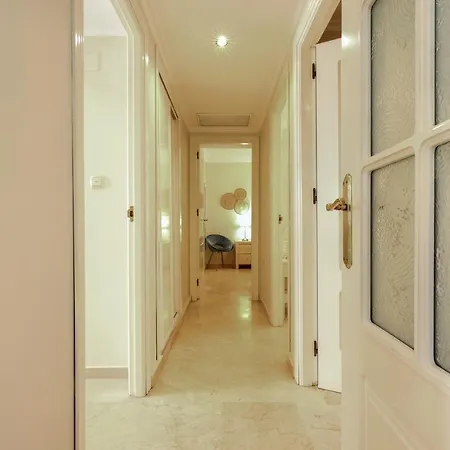 Lujo En Banana Primera Linea De Playa マルベーリャ